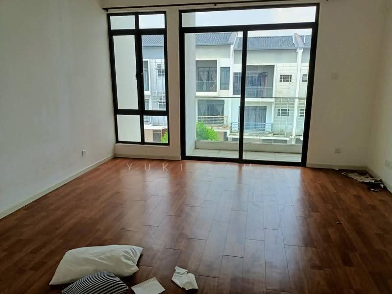 2.5-storey Terraced House for Rent in Rawang (Selangor) - David Low - Living Room - PropertyGuru.com.my