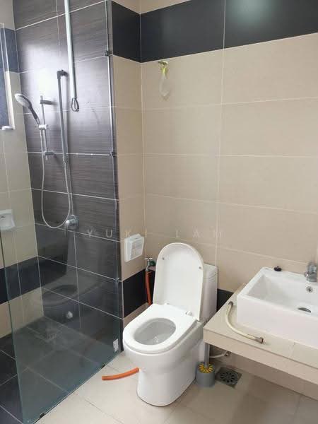 2.5-storey Terraced House for Rent in Rawang (Selangor) - David Low - Bathroom - PropertyGuru.com.my