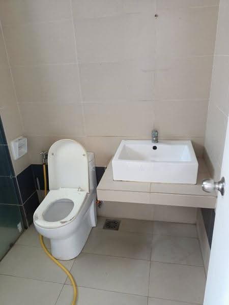 2.5-storey Terraced House for Rent in Rawang (Selangor) - David Low - Bathroom - PropertyGuru.com.my