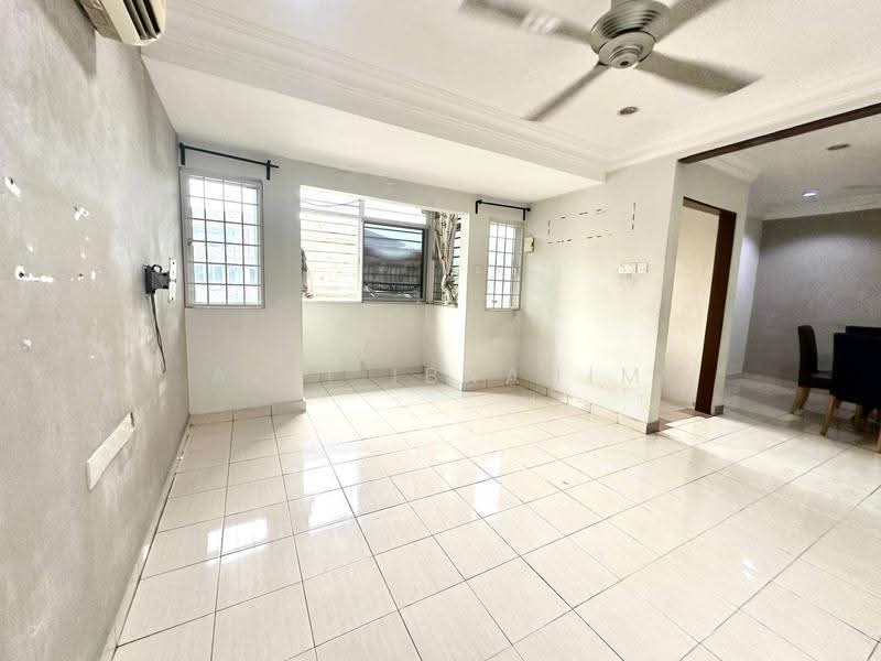 Townhouse for Sale in Bandar Damai Perdana (Cheras) - Azli Ibrahim - Living Room - PropertyGuru.com.my