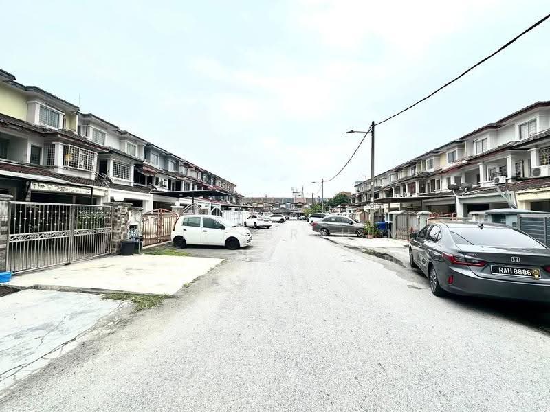 Townhouse for Sale in Bandar Damai Perdana (Cheras) - Azli Ibrahim - Exterior - PropertyGuru.com.my