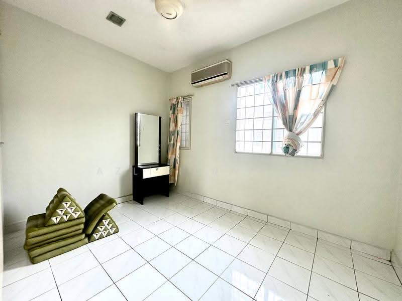 Townhouse for Sale in Bandar Damai Perdana (Cheras) - Azli Ibrahim - Bedroom - PropertyGuru.com.my