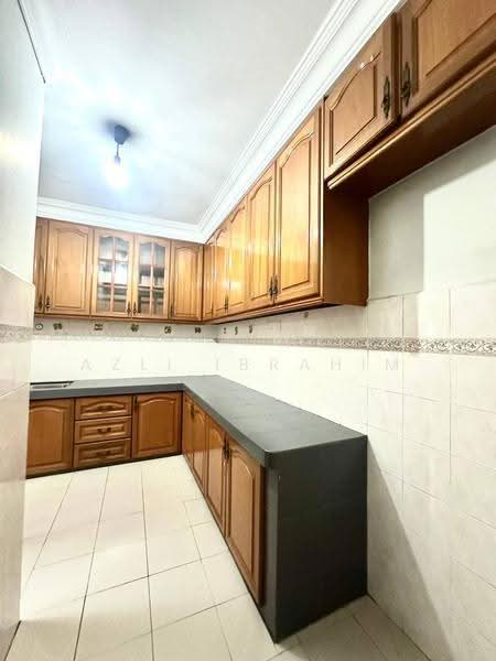 Townhouse for Sale in Bandar Damai Perdana (Cheras) - Azli Ibrahim - Kitchen - PropertyGuru.com.my
