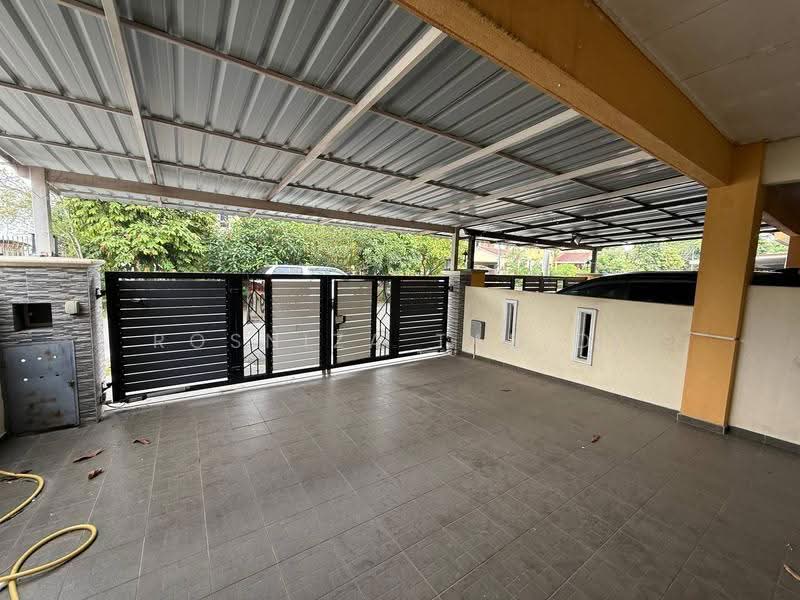 Rumah Teres 2-Tingkat untuk Dijual di Kota Puteri Seksyen 5 (Batu Arang) - Rosniza Tanidi - Exterior - PropertyGuru.com.my