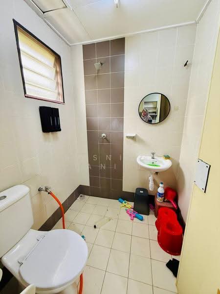 Rumah Teres 2-Tingkat untuk Dijual di Kota Puteri Seksyen 5 (Batu Arang) - Rosniza Tanidi - Bathroom - PropertyGuru.com.my