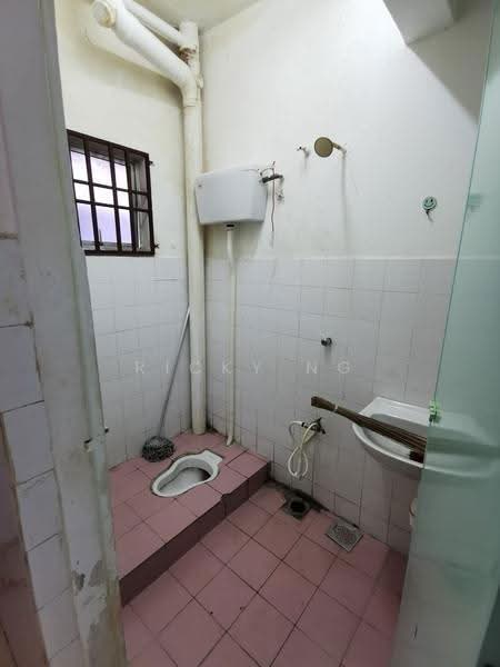 Terraced House for Sale in Bandar Mahkota Cheras (Cheras) - Ricky Ng - Bathroom - PropertyGuru.com.my