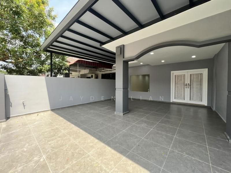 Rumah Teres 2-Tingkat untuk Dijual di Taman Putri Kulai (Kulai) - Jayden Lian - Exterior - PropertyGuru.com.my
