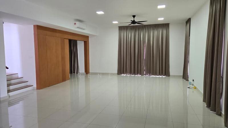 Rumah Berkembar untuk Dijual di Bandar Tropicana Aman (Telok Panglima Garang) - Irene Tan - Living Room - PropertyGuru.com.my