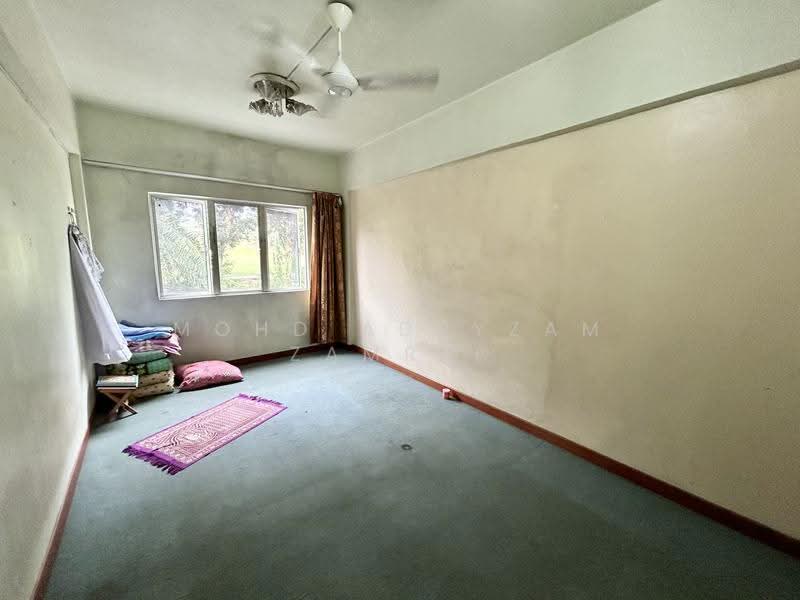 Kondominium untuk Dijual di Sri Permata - Mohd Adryzam - Bedroom - PropertyGuru.com.my