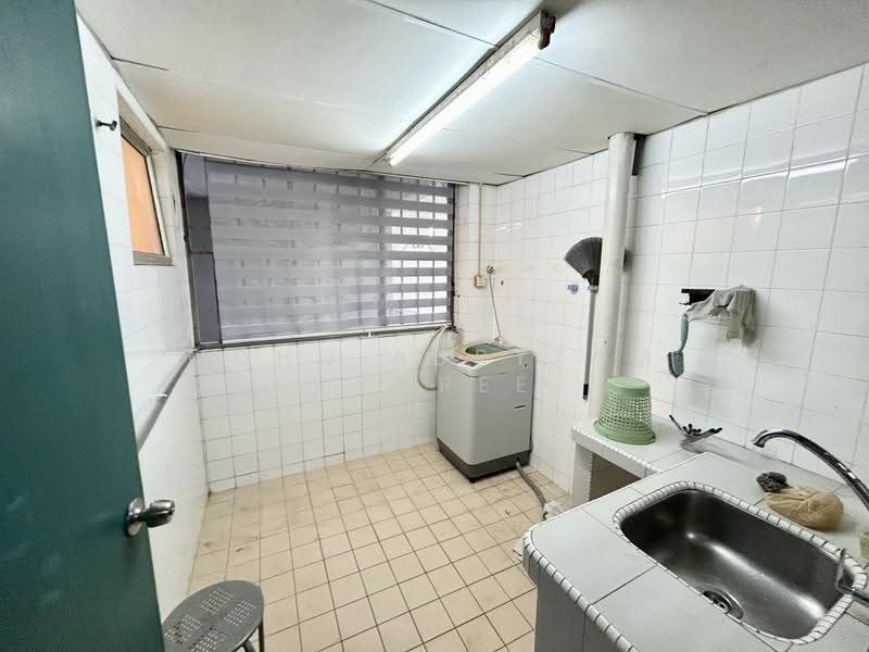 Kondominium untuk Dijual di Sri Permata - Mohd Adryzam - Bathroom - PropertyGuru.com.my