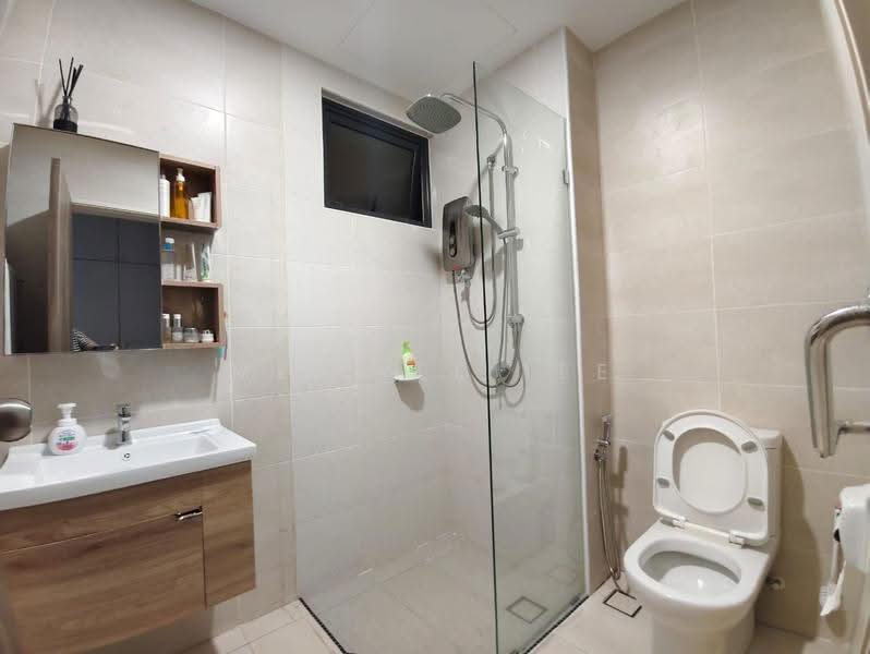 Kondominium untuk Dijual di Prominence - Mei Yee Lee - Bathroom - PropertyGuru.com.my