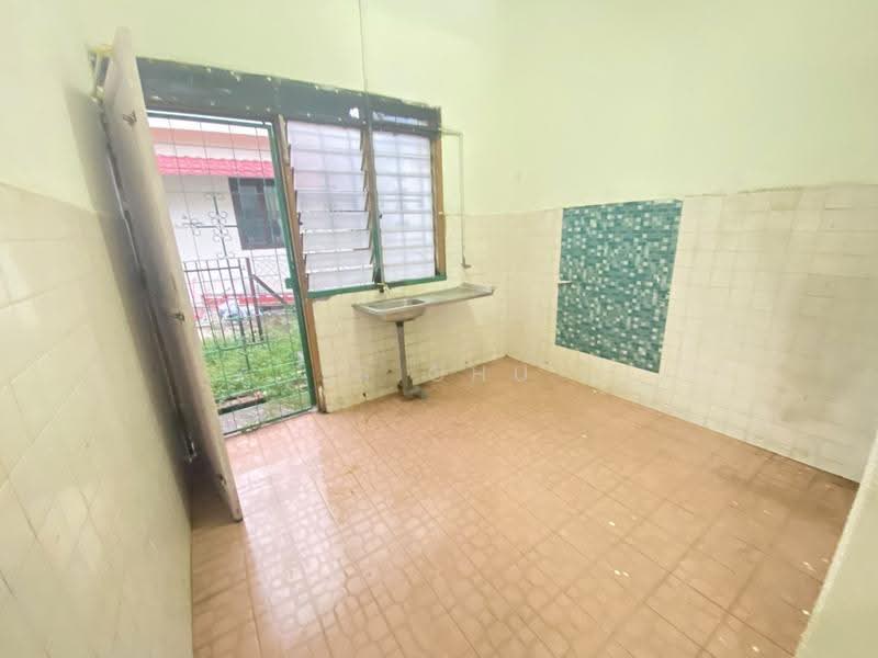 1-storey Terraced House for Rent in Taman Sentosa (Klang) - LS Chu - Kitchen - PropertyGuru.com.my