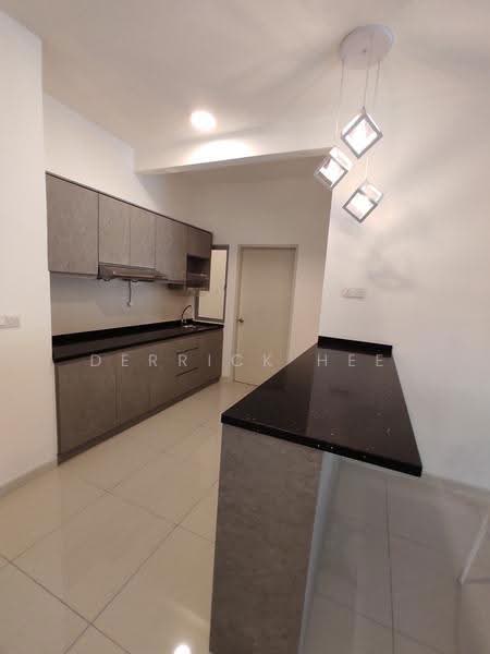 Kediaman Servis untuk Disewa di Savanna Executive Suite @ Southville City - Derrick Hee - Kitchen - PropertyGuru.com.my