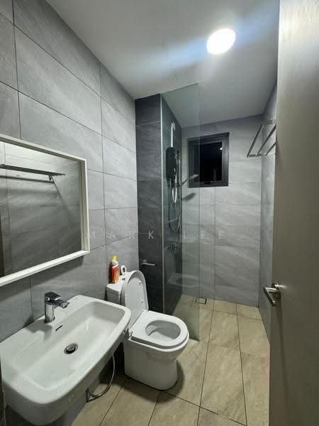 Kondominium untuk Disewa di Bennington Residences @ SkyArena - Mark Lee - Bathroom - PropertyGuru.com.my