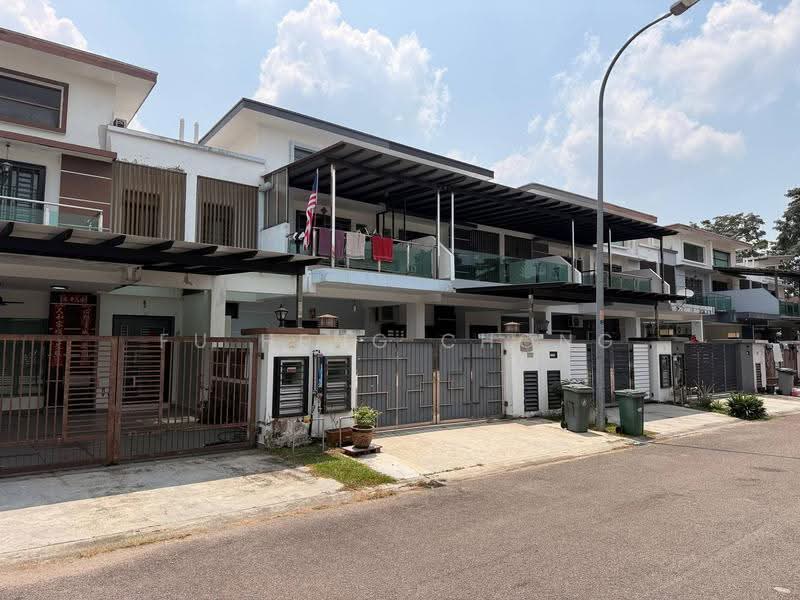 2-storey Terraced House for Sale in Taman Bestari Indah (Ulu Tiram) - Fu Heng Chong - Exterior - PropertyGuru.com.my