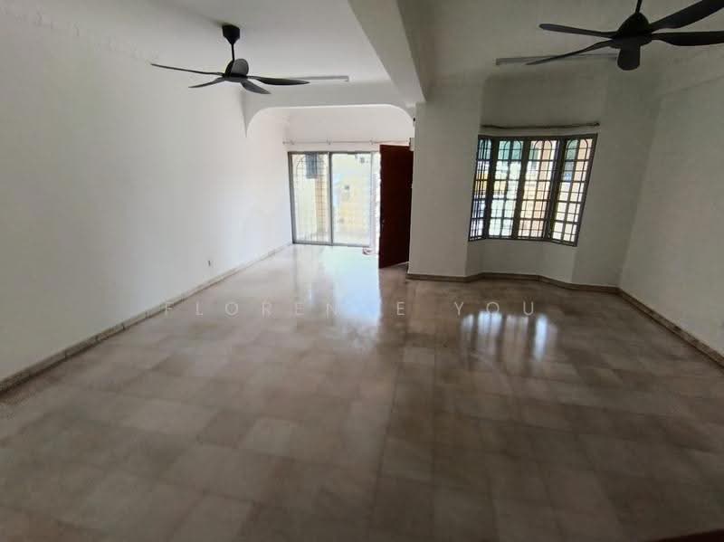 Rumah Teres 2-Tingkat untuk Disewa di Cheras (Selangor) - Florence You - Living Room - PropertyGuru.com.my