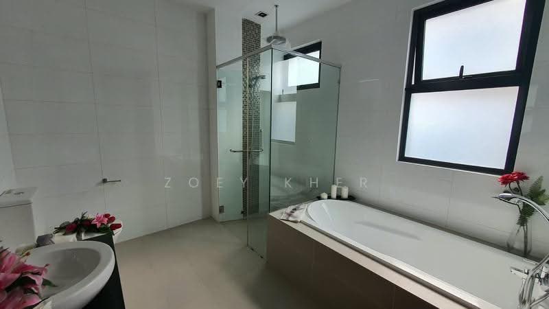Semi-Detached House for Sale in Ampang (Selangor) - Zoey Kher - Bathroom - PropertyGuru.com.my