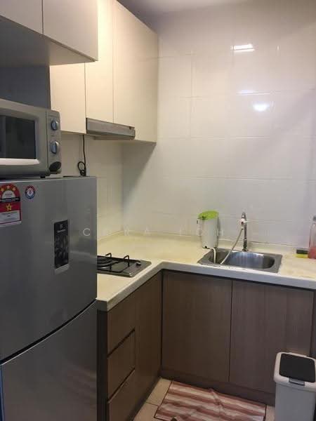 Kediaman Servis untuk Disewa di Pangsapuri Tanah Emas (Golden Sands) - Cora Loh - Kitchen - PropertyGuru.com.my