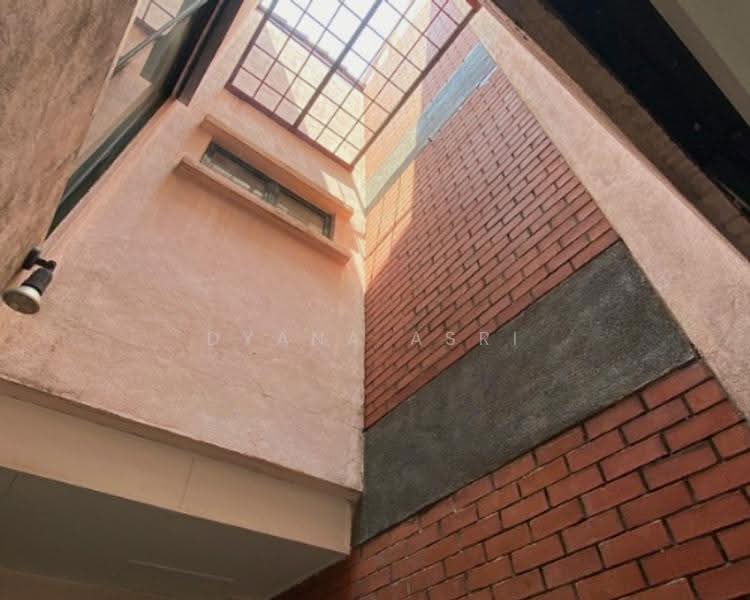 2-storey Terraced House for Sale in Bukit Jelutong (Shah Alam) - Dyana Asri - Exterior - PropertyGuru.com.my