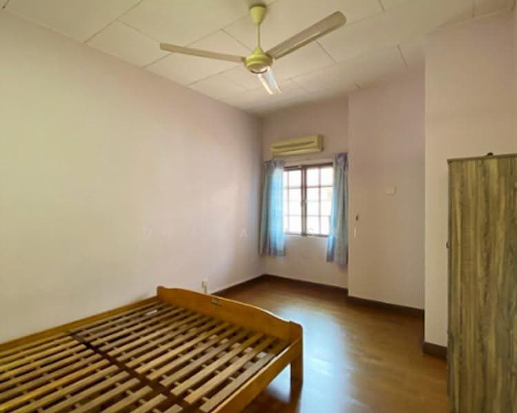 2-storey Terraced House for Sale in Bukit Jelutong (Shah Alam) - Dyana Asri - Bedroom - PropertyGuru.com.my