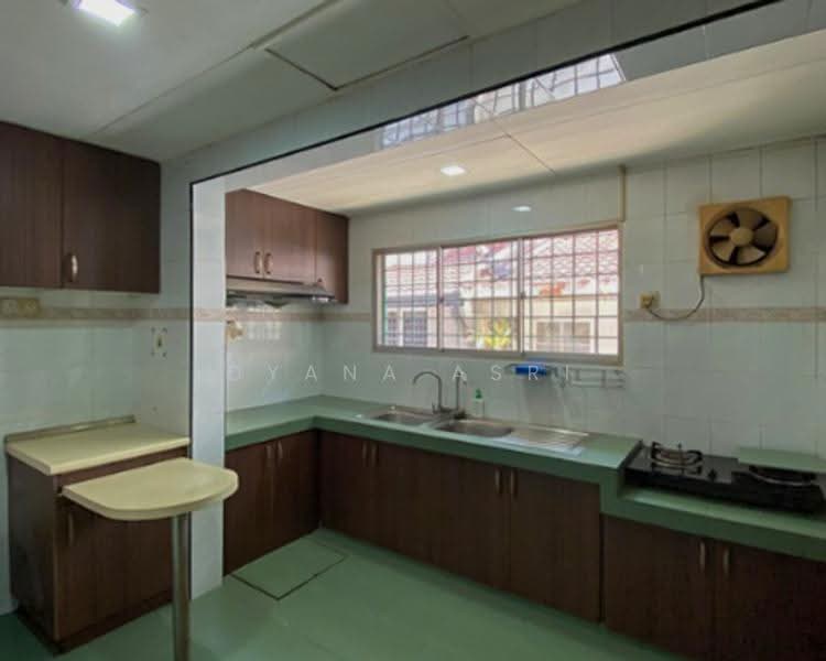 2-storey Terraced House for Sale in Bukit Jelutong (Shah Alam) - Dyana Asri - Kitchen - PropertyGuru.com.my