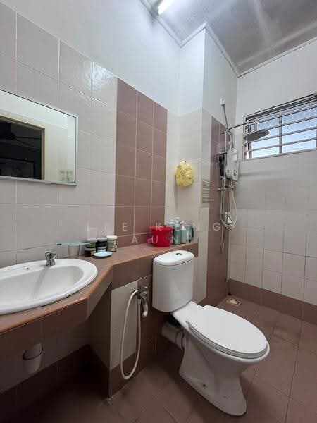 2-storey Terraced House for Sale in Klang (Selangor) - Lee Keng Aun - Bathroom - PropertyGuru.com.my