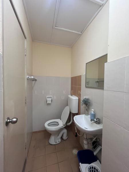 2-storey Terraced House for Sale in Klang (Selangor) - Lee Keng Aun - Bathroom - PropertyGuru.com.my