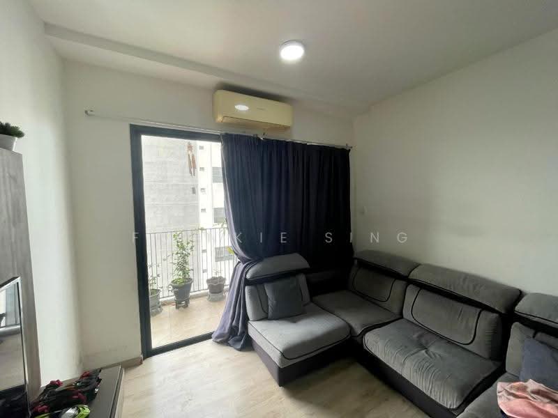 Kediaman Servis untuk Disewa di Emporis - Frankie Sing - Living Room - PropertyGuru.com.my
