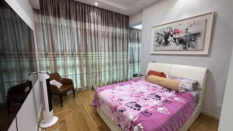 Kediaman Servis untuk Dijual di Vogue Suites One - Kent Tee - Bedroom - PropertyGuru.com.my