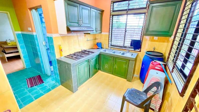 Rumah Teres 2-Tingkat untuk Dijual di Ukay Bistari (Ulu Kelang) - Azli Ibrahim - Kitchen - PropertyGuru.com.my