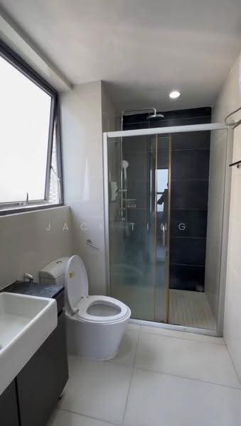 Condominium for Rent at Royal Strand @ Country Garden Danga Bay - Jack Ting - Bathroom - PropertyGuru.com.my