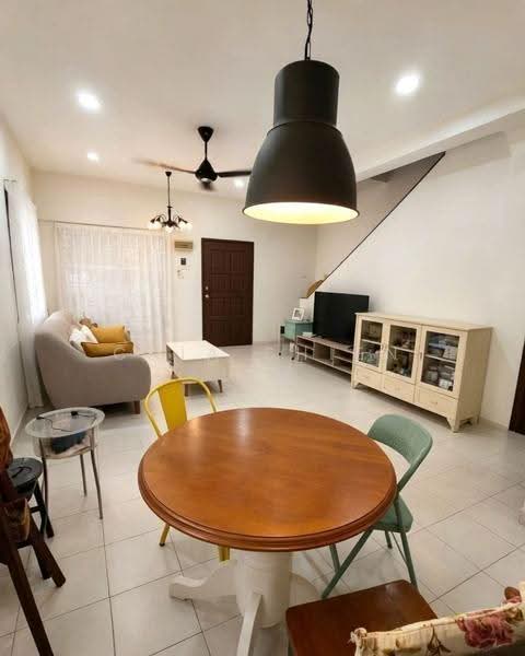Rumah Teres 2-Tingkat untuk Dijual di Taman Setia Indah (Tebrau) - Chia Shien Lim - Living Room - PropertyGuru.com.my