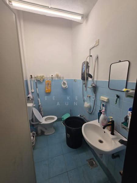 2-storey Terraced House for Sale in Taman Klang Utama (Kapar) - Lee Keng Aun - Bathroom - PropertyGuru.com.my