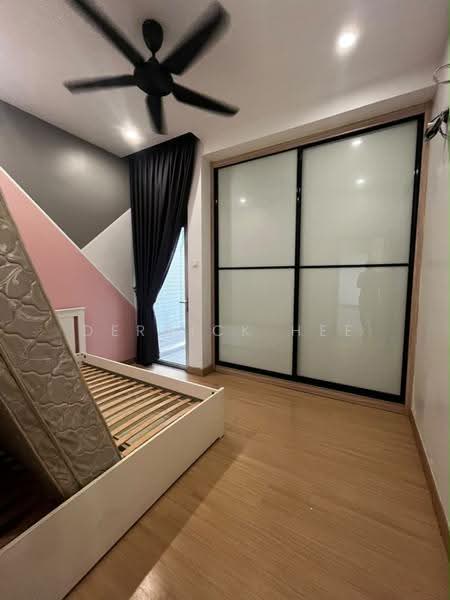 Terraced House for Rent in Taman Dengkil Jaya (Dengkil) - Derrick Hee - Bedroom - PropertyGuru.com.my