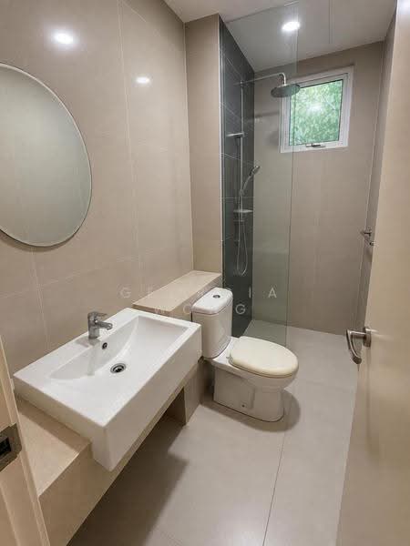 Kediaman Servis untuk Dijual di Desa Green - Georgia Wong - Bathroom - PropertyGuru.com.my