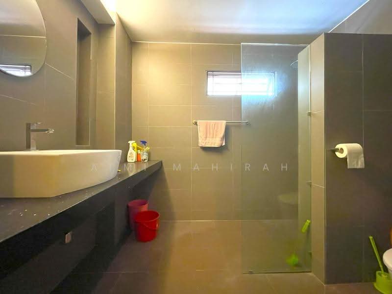 Semi-Detached House for Sale in Ampang (Selangor) - Aimi Mahirah - Bathroom - PropertyGuru.com.my