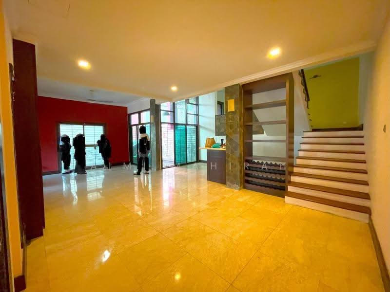 Semi-Detached House for Sale in Ampang (Selangor) - Aimi Mahirah - Living Room - PropertyGuru.com.my