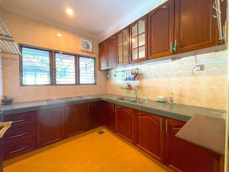 Semi-Detached House for Sale in Ampang (Selangor) - Aimi Mahirah - Kitchen - PropertyGuru.com.my