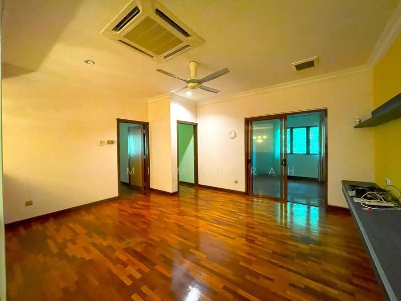 Semi-Detached House for Sale in Ampang (Selangor) - Aimi Mahirah - Living Room - PropertyGuru.com.my