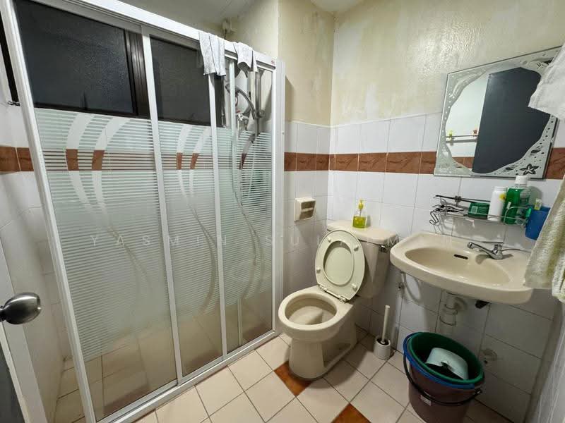 Condominium for Sale at Chancellor - Yasmin Sulaiman - Bathroom - PropertyGuru.com.my