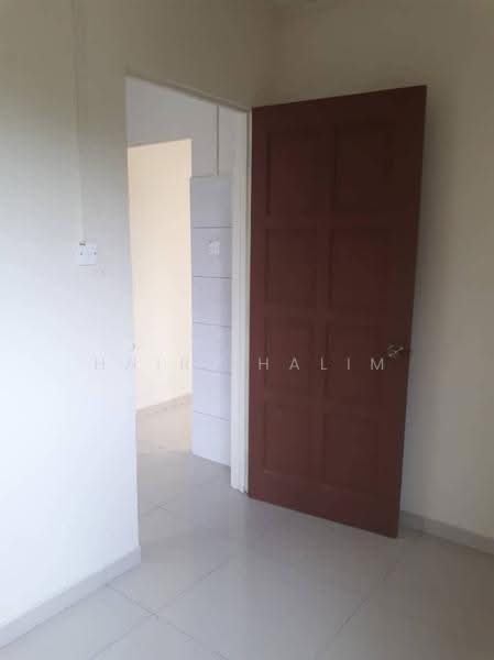 Flat for Sale at PKNS Seksyen 24 - Hairi Halim - PropertyGuru.com.my