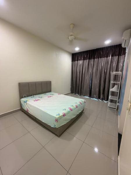Rumah Teres 2-Tingkat untuk Disewa di Taman Mount Austin (Tebrau) - Queena Thye - Bedroom - PropertyGuru.com.my