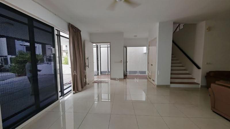 Rumah Teres 2.5-Tingkat untuk Dijual di Putrajaya (Putrajaya) - Fatma Hani Hussin - Living Room - PropertyGuru.com.my