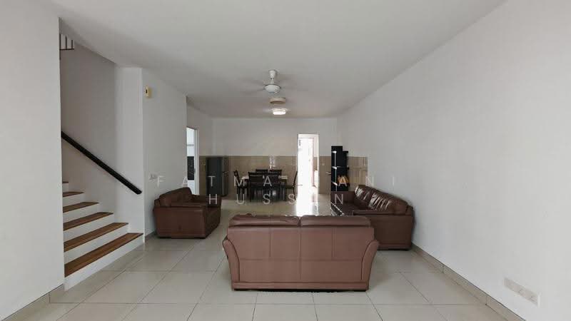 Rumah Teres 2.5-Tingkat untuk Dijual di Putrajaya (Putrajaya) - Fatma Hani Hussin - Living Room - PropertyGuru.com.my