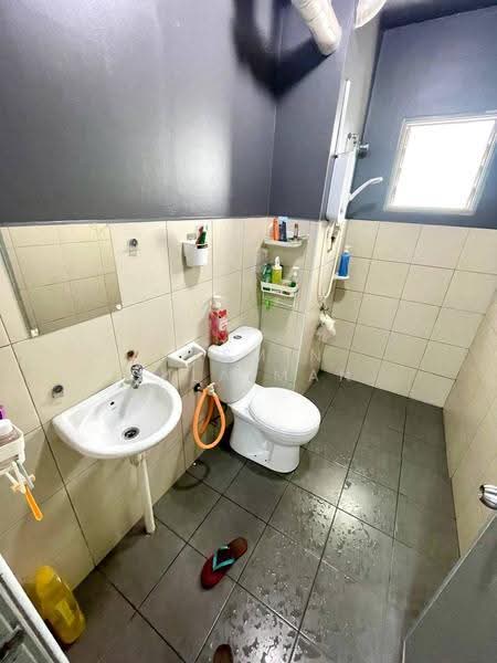 Apartment for Sale at Gapura Bayu - Yasmin Sulaiman - Bathroom - PropertyGuru.com.my