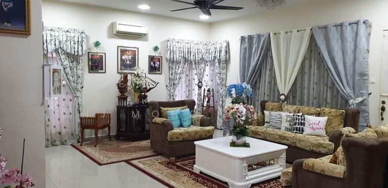 Zero-Lot Bungalow for Sale in Seremban (Negeri Sembilan) - Hj Mohd Zaini - Living Room - PropertyGuru.com.my