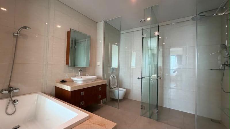 Kediaman Servis untuk Disewa di Puteri Cove Residences - April Chin - Bathroom - PropertyGuru.com.my