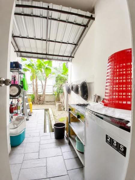Semi-Detached House for Sale in Bandar Saujana Putra (Tanjong Duabelas) - Sariza Hartanah - Exterior - PropertyGuru.com.my