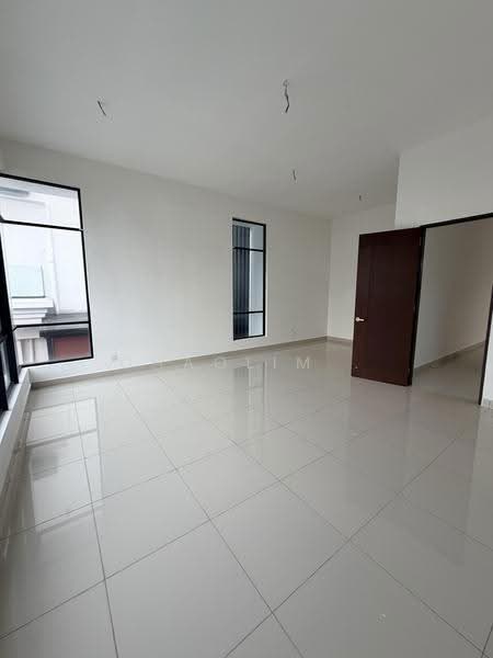 Bungalow House untuk Dijual di Taman Bukit Serdang (Seri Kembangan) - ChaoLim . - Interior - PropertyGuru.com.my