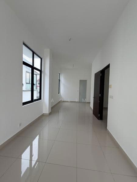 Bungalow House untuk Dijual di Taman Bukit Serdang (Seri Kembangan) - ChaoLim . - Interior - PropertyGuru.com.my